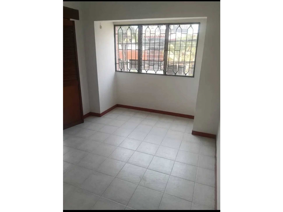 Venta de apartaestudio con garaje Belen Rosales — foto 3