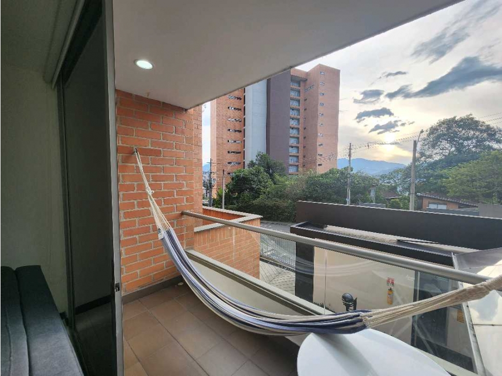 VENTA DE APARTAESTUDIO CON TERRAZA Y JACUZZI, ENVIGADO ESMERALDAL — foto 5