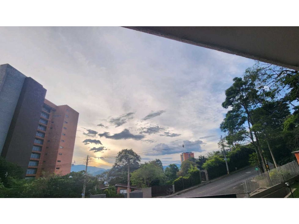 VENTA DE APARTAESTUDIO CON TERRAZA Y JACUZZI, ENVIGADO ESMERALDAL — foto 6