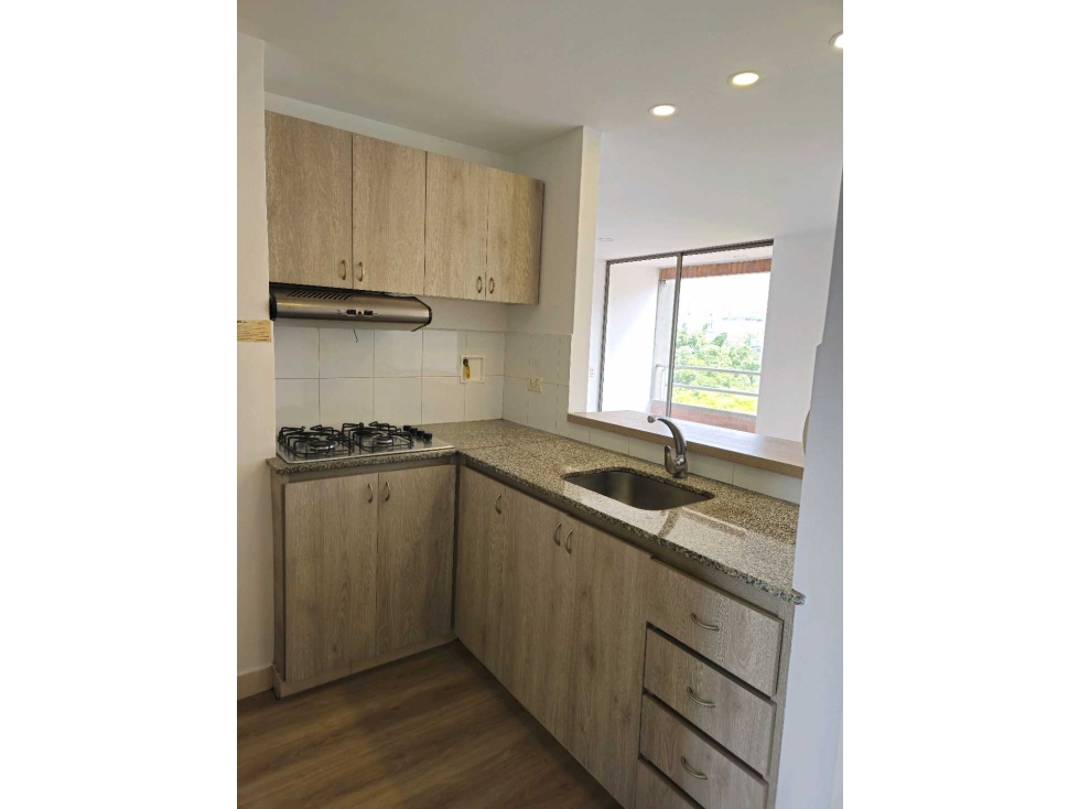 VENTA DE APARTAESTUDIO PATIO BONITO POBLADO