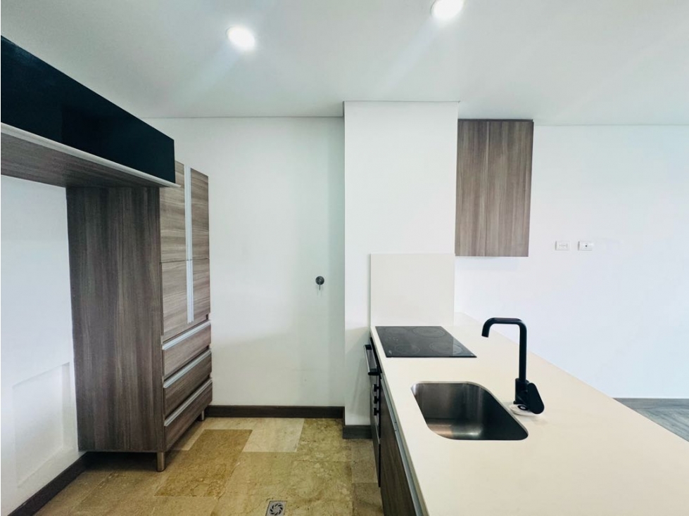 Venta de apartaloft en Sabaneta, Sector Aves María — foto 2