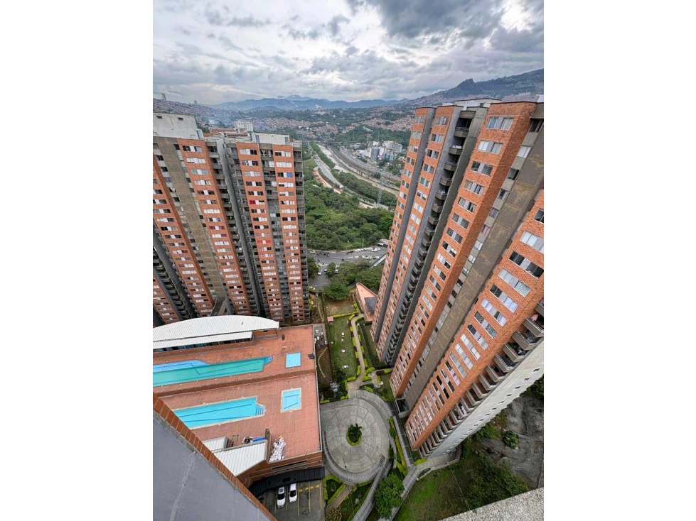 Venta de apartamento al frente de la estacion madera excelente vista