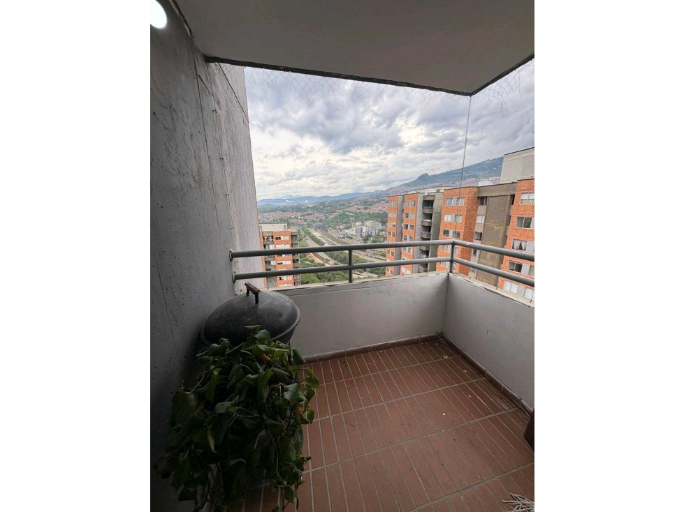 Venta de apartamento al frente de la estacion madera excelente vista — foto 3