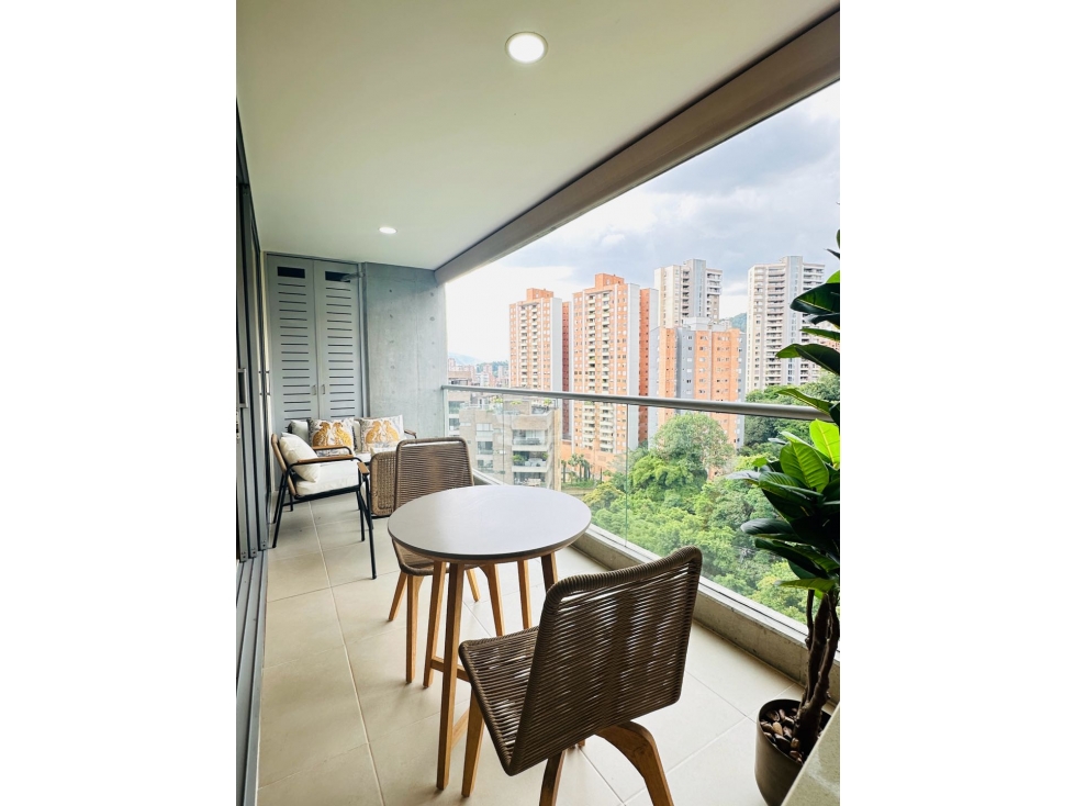 Se arrienda apartamento amoblado en poblado Provenza