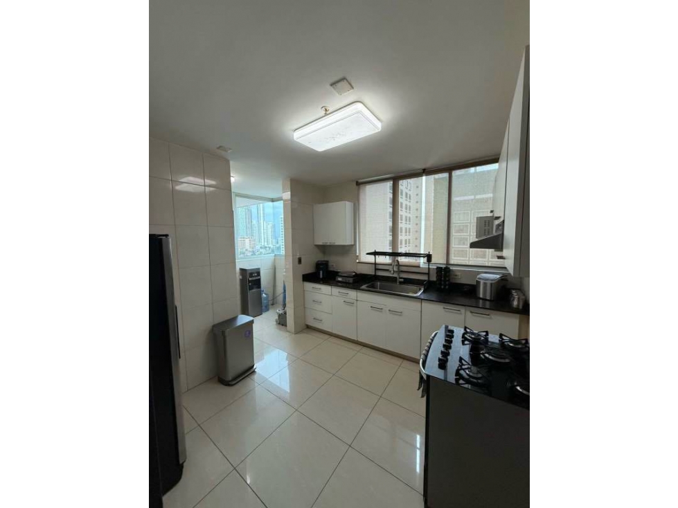 VENTA DE APARTAMENTO AMOBLADO EN SERENITY AT THE BAY — foto 5