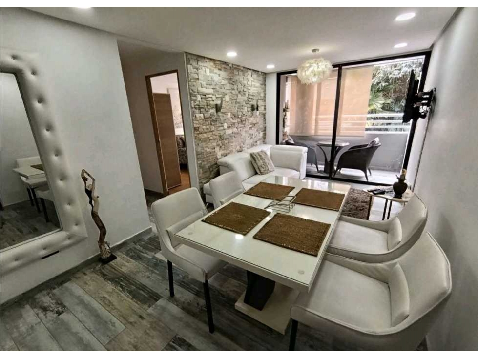 VENTA DE APARTAMENTO AMOBLADO EN EL POBLADO CON LICENCIA AIRBNB.