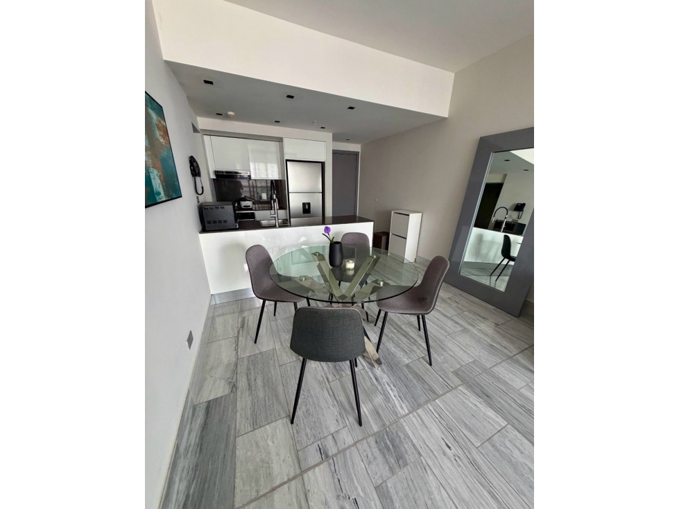 VENTA DE APARTAMENTO AMOBLADO BELLA VISTA PH NUOVO ARMANI 104M2 JP — foto 3
