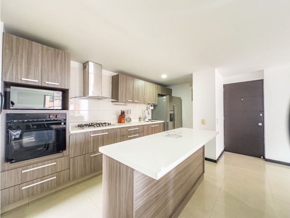 Venta de apartamento amoblado en unidad completa / Castropol — foto 5