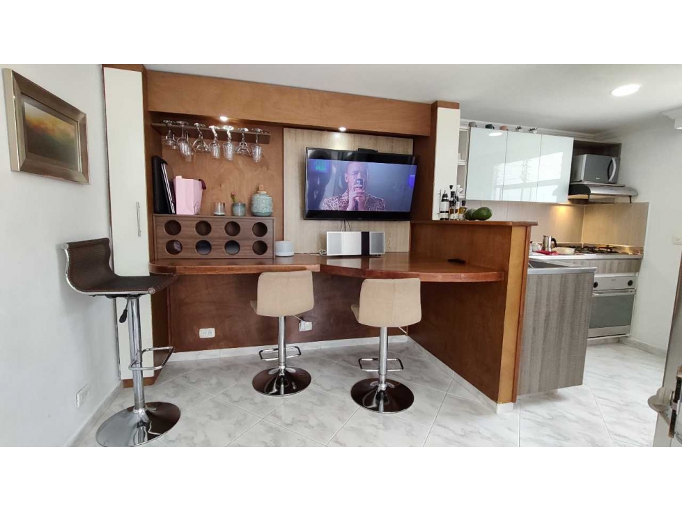 VENTA DE APARTAMENTO AMOBLADO EN LOMA DEL INDIO POBLADO — foto 4