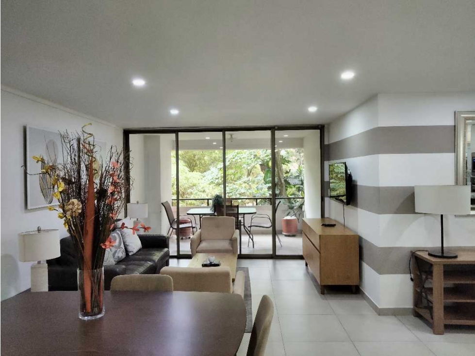 Venta de apartamento amoblado en Lalinde-Provenza, Poblado Medellín — foto 2