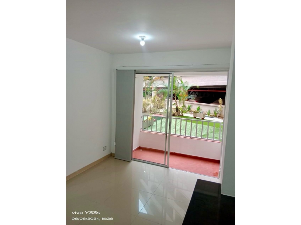 VENTA DE APARTAMENTO PISO BAJO AV CENTENARIO — foto 3