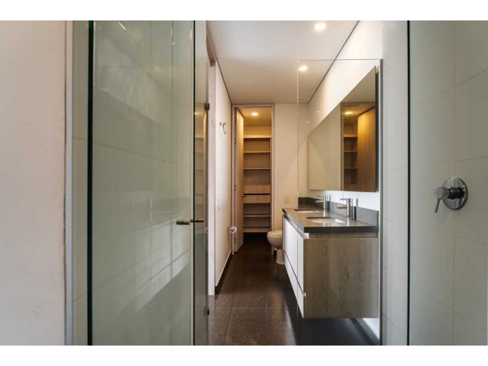 VENTA DE APARTAMENTO BARRIO POBLADO SECTOR HOTEL INTERCONTINENTAL — foto 6