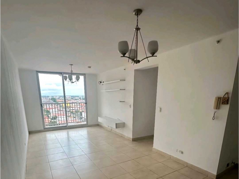 VENTA DE APARTAMENTO CERCA DE LINEA 2 DEL METRO — foto 2