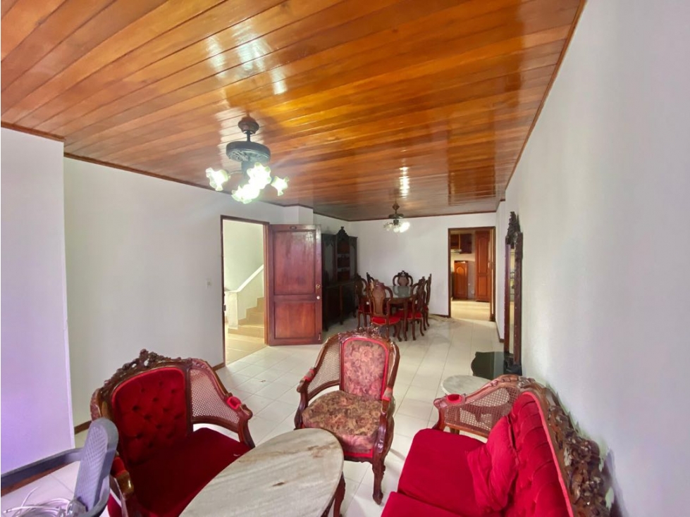 VENTA DE APARTAMENTO DE TRES ALCOBAS Y ESTUDIO