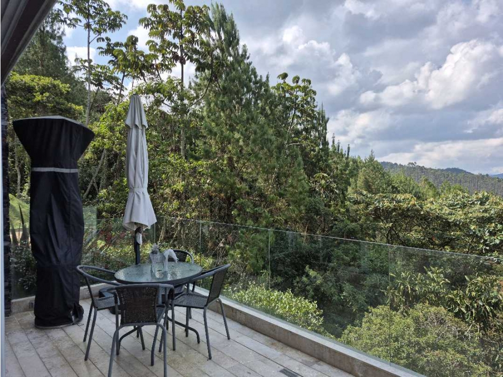 Venta de Apartamento con Hermosa Vista a la Represa