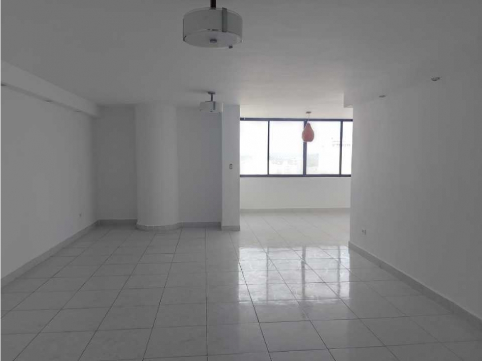 VENTA DE APARTAMENTO CON PH TORRE COSMOS EN OBARRIO 3 REC