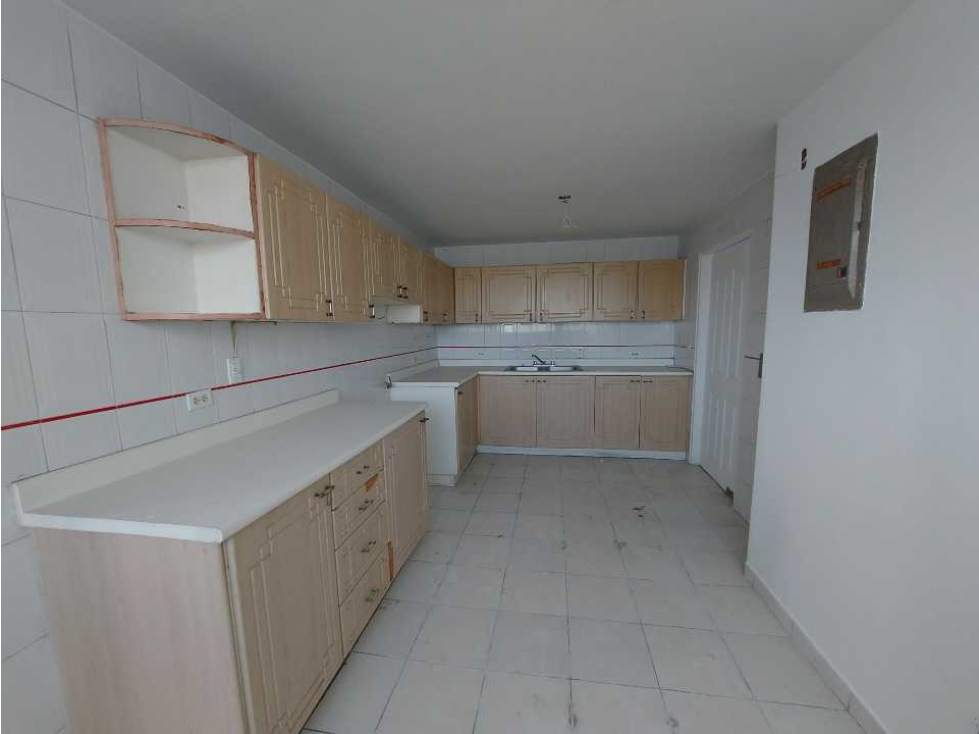 VENTA DE APARTAMENTO CON PH TORRE COSMOS EN OBARRIO 3 REC — foto 3