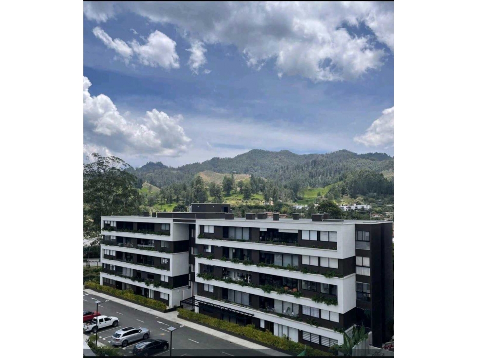 VENTA DE APARTAMENTO CON TERRAZA EN EL RETIRO. — foto 2