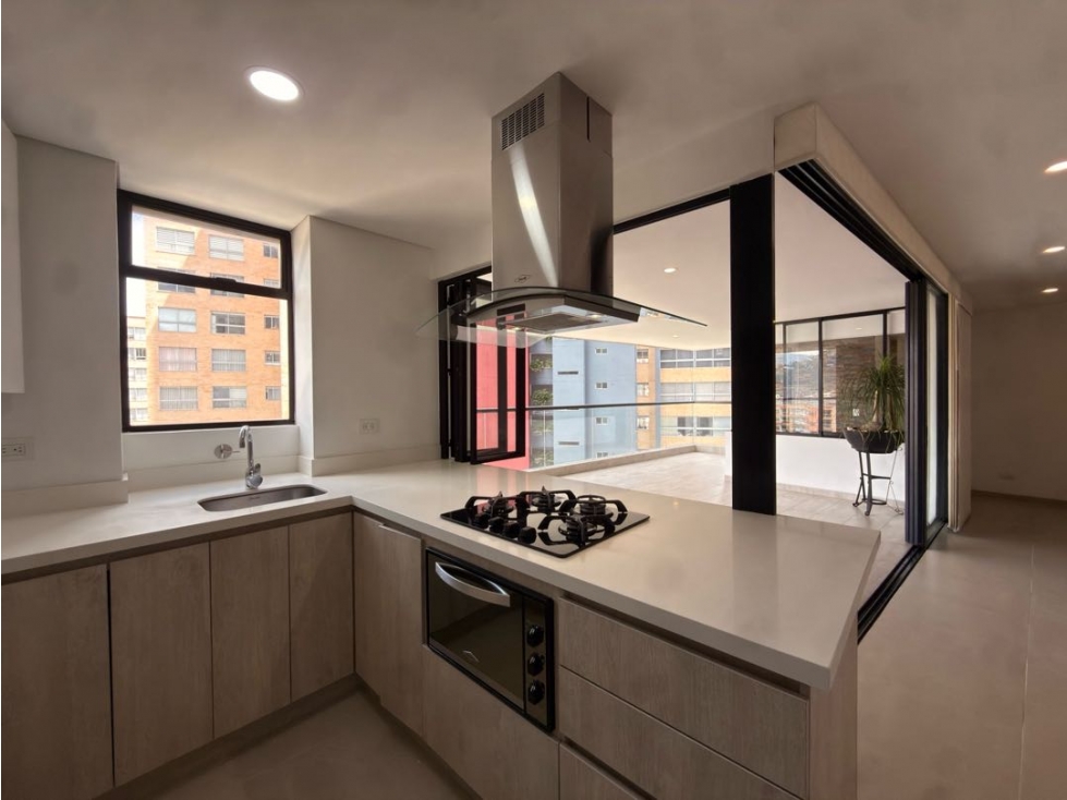 Venta de apartamento con vista a la ciudad en la Loma de las Brujas — foto 3