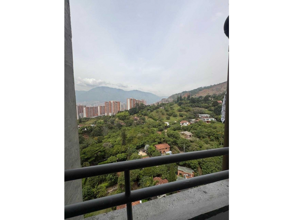 venta de apartamento de 55mtr2 frente a la estación madera