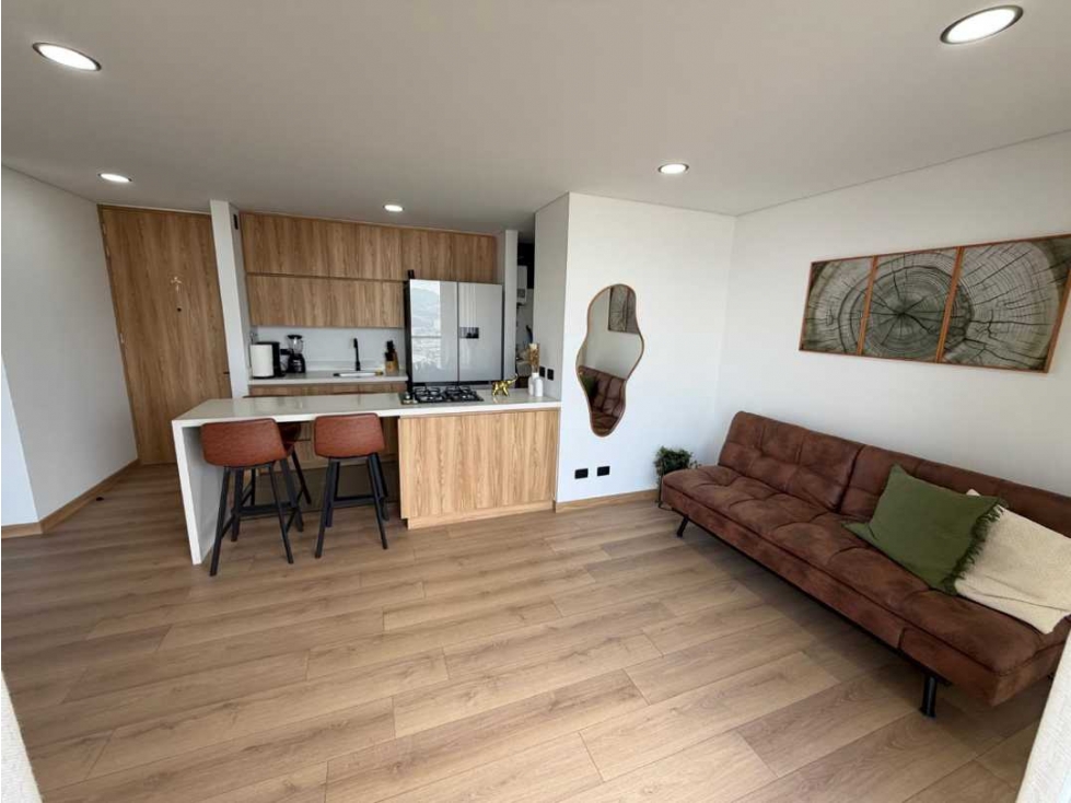 Venta de apartamento de 73m2, barrio Trianón, Envigado