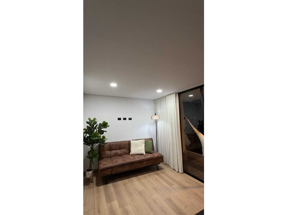 Venta de apartamento de 73m2, barrio Trianón, Envigado — foto 2