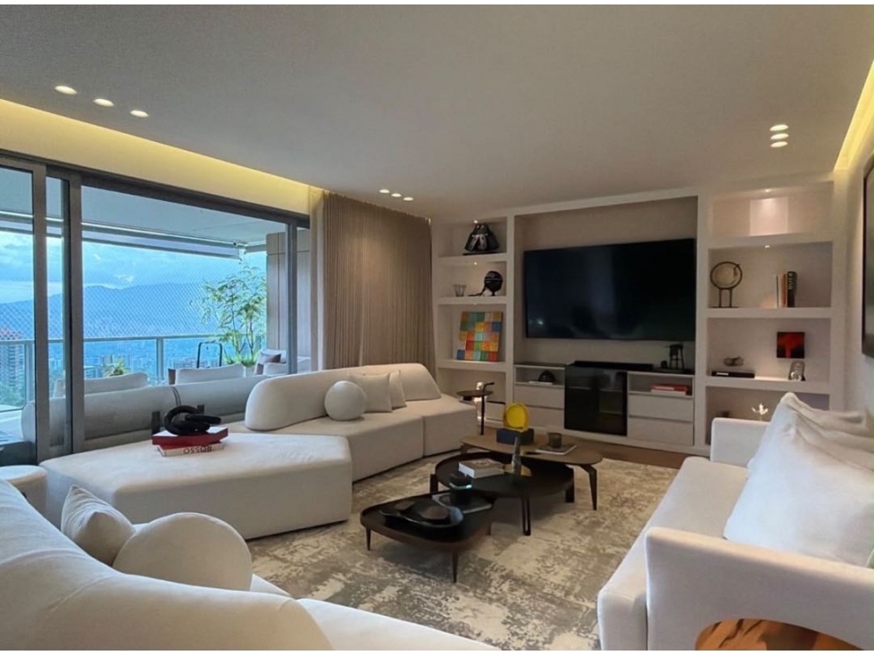 Venta de Apartamento de Lujo en Los Balsos, El Poblado