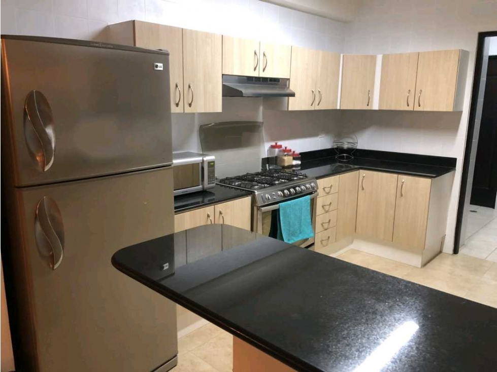 VENTA DE APARTAMENTO DE PLAYA EN PUNTA BARCO, AMPLIO Y MUCHA SEGURIDAD — foto 6
