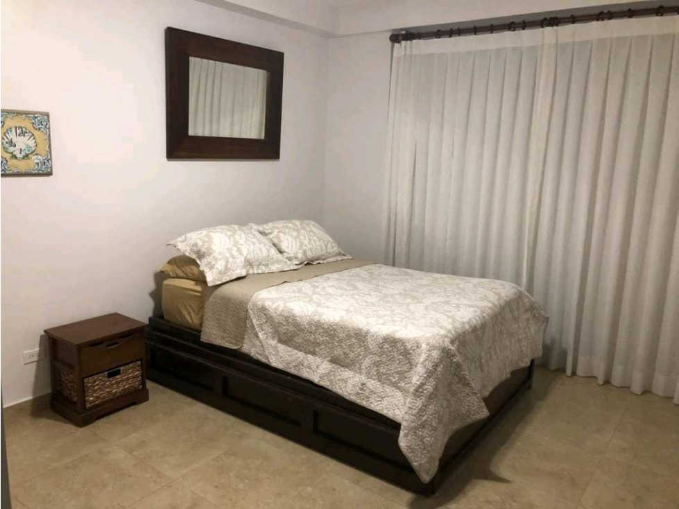 VENTA DE APARTAMENTO DE PLAYA EN PUNTA BARCO, AMPLIO Y MUCHA SEGURIDAD — foto 3