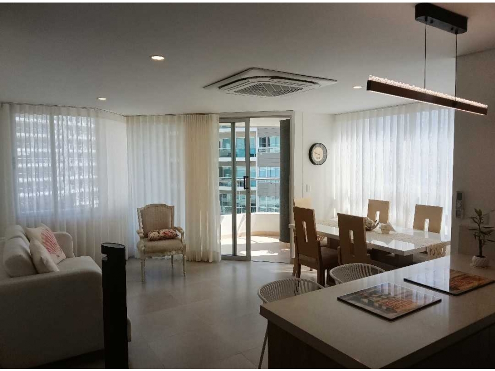 Venta De Apartamento De Tres Habitaciones en Cielo Mar — foto 4