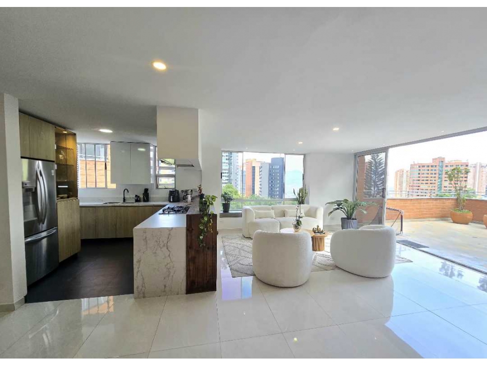 Venta de apartamento dúplex con terraza en El Tesoro — foto 2