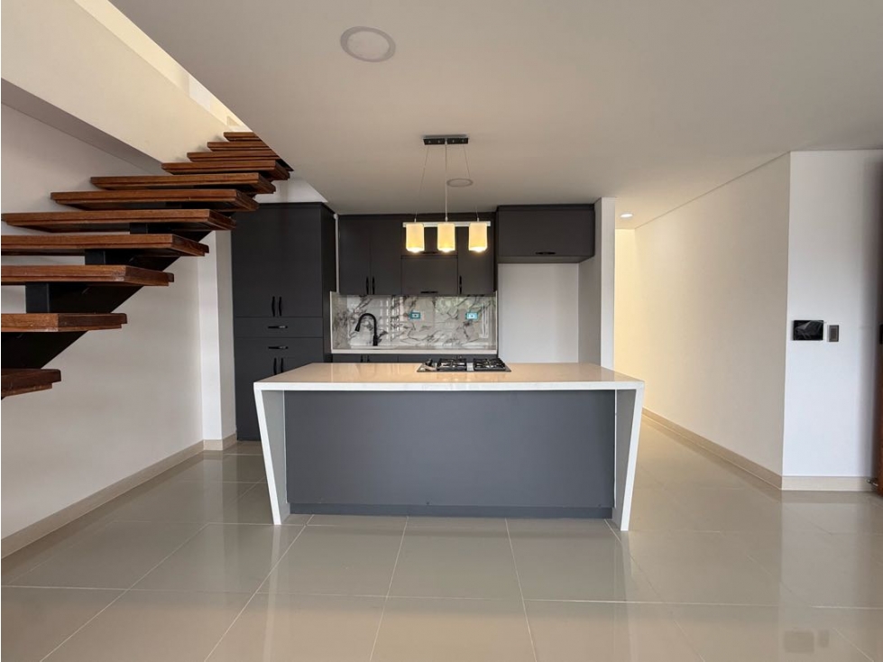 VENTA DE APARTAMENTO DUPLEX EN SANTA MONICA - MEDELLIN — foto 3