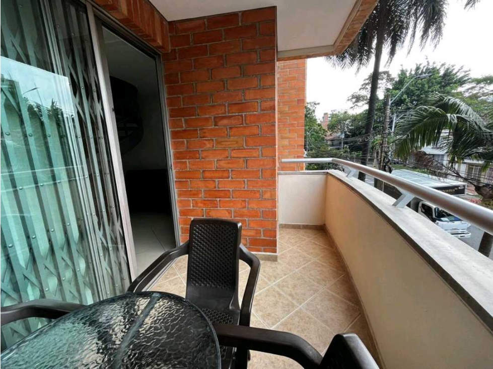 VENTA DE APARTAMENTO DUPLEX EN LAURELES CON TERRAZA. — foto 3