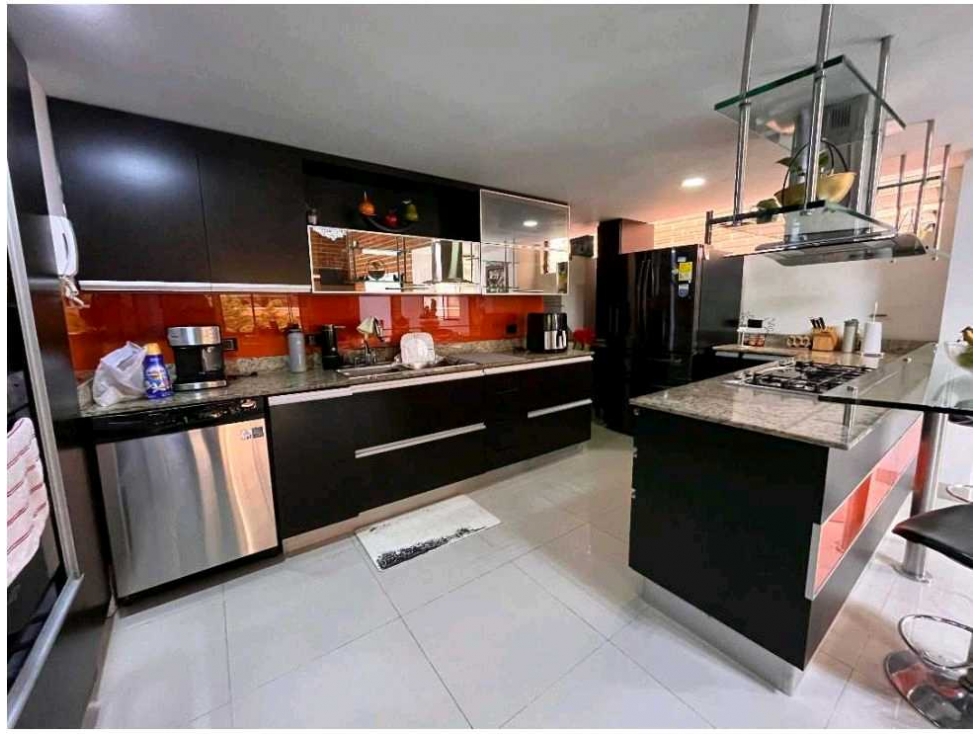 VENTA DE APARTAMENTO DUPLEX EN EL POBLADO, TRANSVERSAL INFERIOR. — foto 3