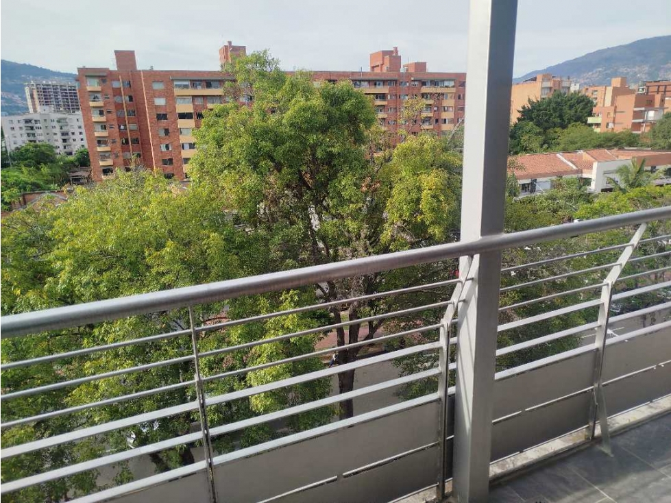 Venta de Apartamento Duplex en Laureles — foto 3
