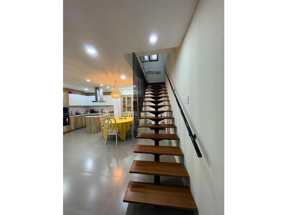 Apartamento de venta, 3 habitaciones en Ciudad del Mar Manta. — foto 5