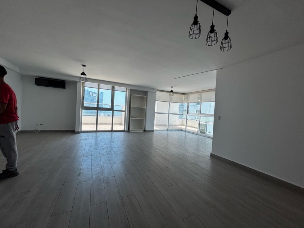 VENTA DE APARTAMENTO EN BELLA VISTA PH BELLE VIEW — foto 3