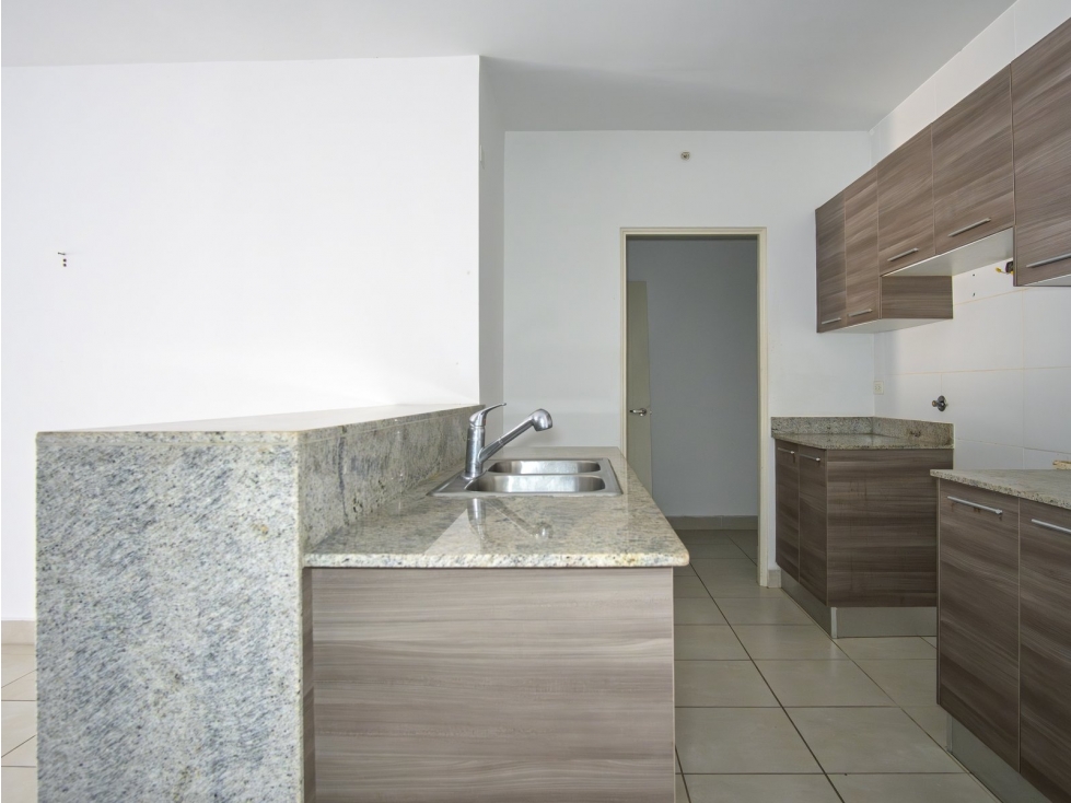 Venta de Apartamento en Brisas del Golf, PH Peninsula del Norte — foto 5