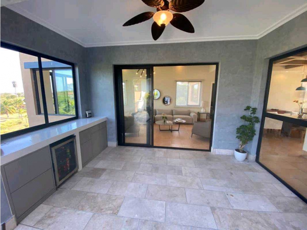 Venta de apartamento en Buenaventura - Rio Hato. - 4
