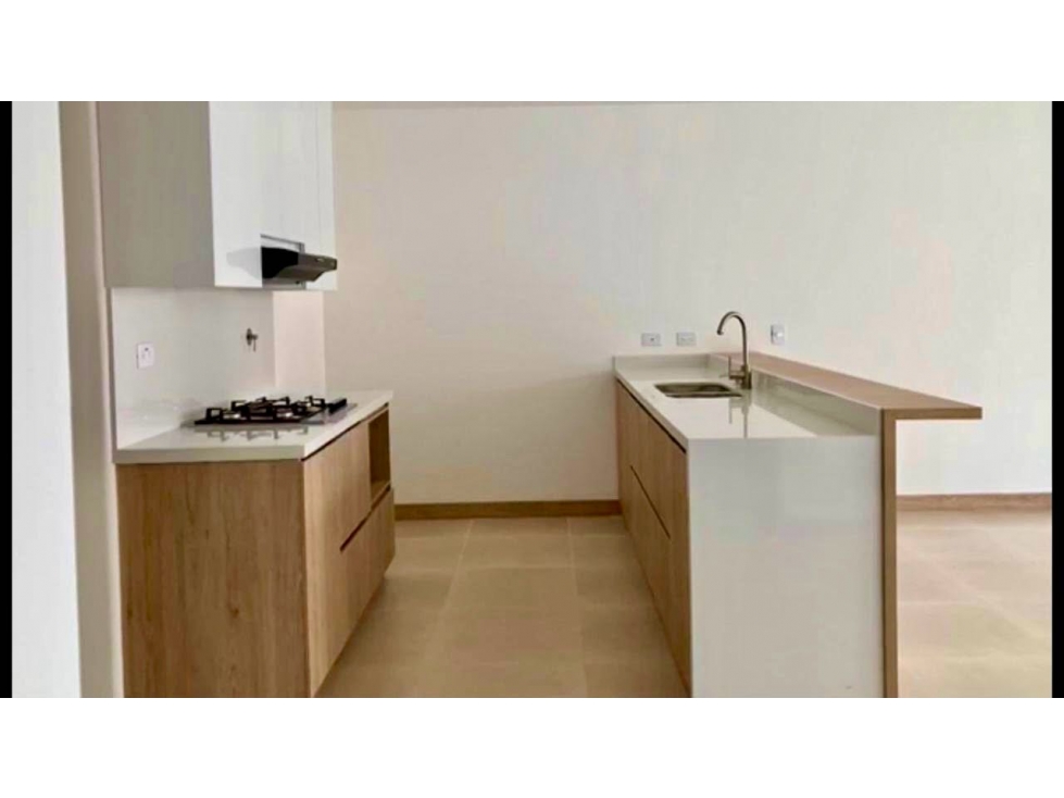 VENTA DE APARTAMENTO EN CALAZANZ PARTE BAJA — foto 4
