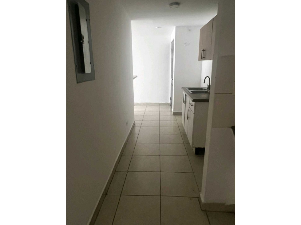 VENTA DE APARTAMENTO EN CARRASQUILLA, PH SPLENDOR BY THE PARK — foto 3