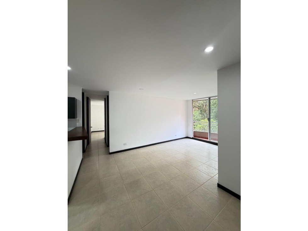 Venta de apartamento en Castropol Poblado — foto 2