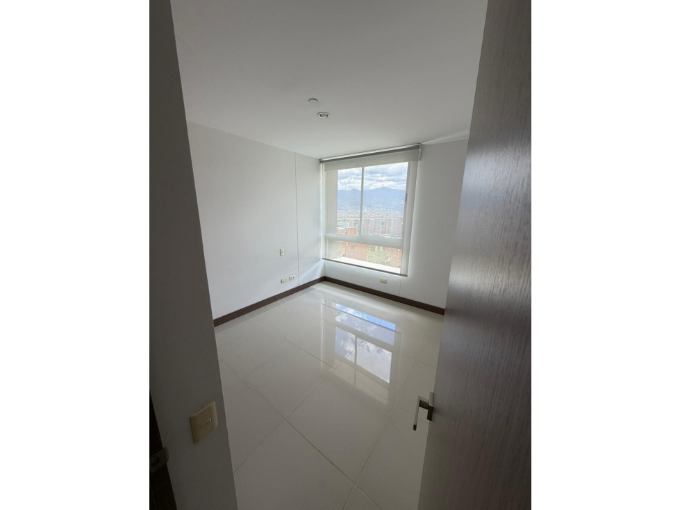 Venta de apartamento en Castropol, Poblado — foto 5