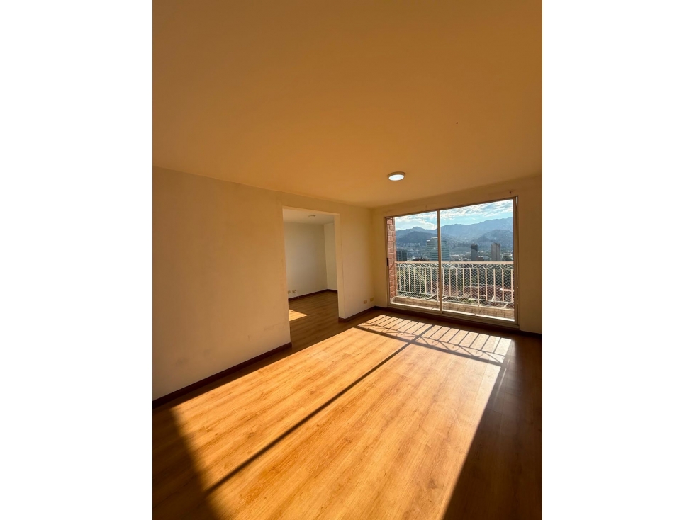 Venta de apartamento en Castropol Poblado — foto 3