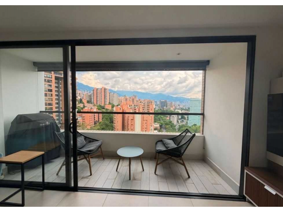 VENTA DE APARTAMENTO EN CASTROPOL, EL POBLADO. — foto 2