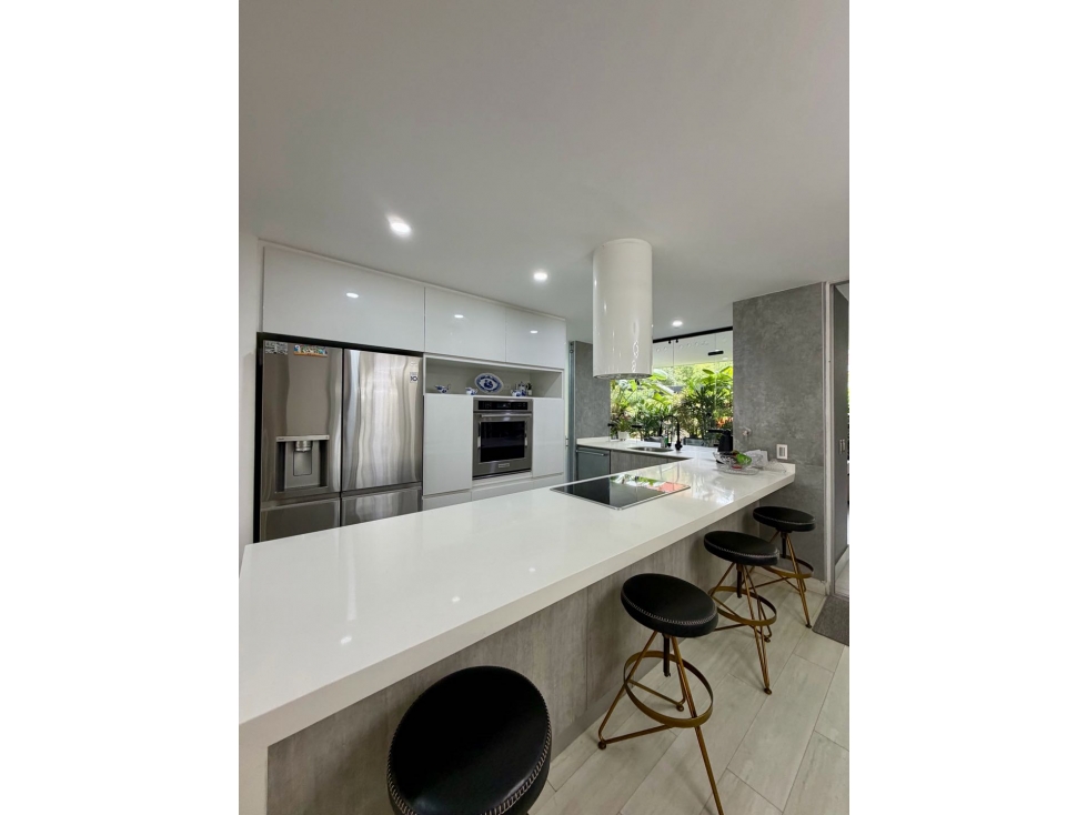 Venta de apartamento en Castropol, Poblado — foto 5