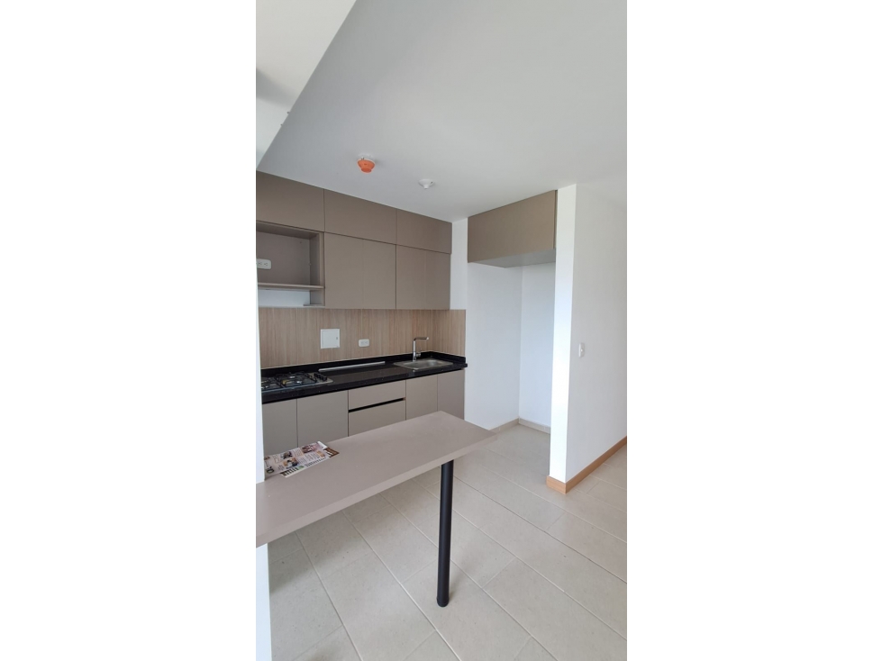 Venta de apartamento en Cerritos Pereira con vista al valle y piscina — foto 3