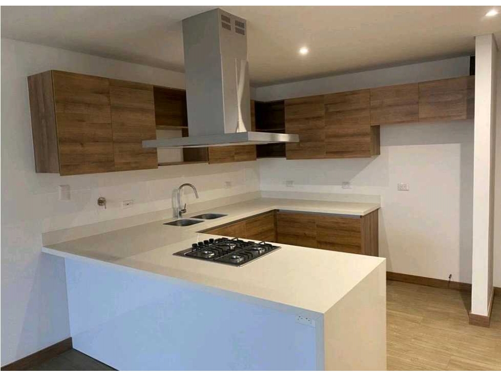 VENTA DE APARTAMENTO EN CIUDAD DEL RIO POR INVERSIÓN