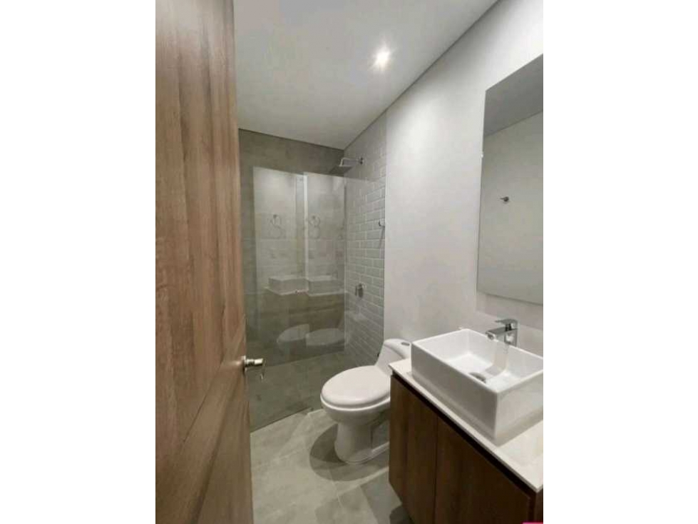 VENTA DE APARTAMENTO EN CIUDAD DEL RIO POR INVERSIÓN — foto 4