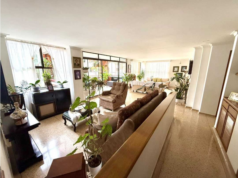 Venta de apartamento en Conquistadores, piso 2, Medellín - 1